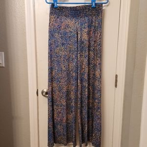 Onzie wide pants size s/m